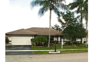 9901 N Oak Knoll Cir, Davie, FL 33324, Sold 08/28/13