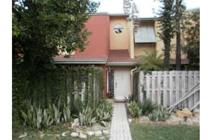 328 City View Dr, Fort Lauderdale, FL 33311, Sold 01/31/14