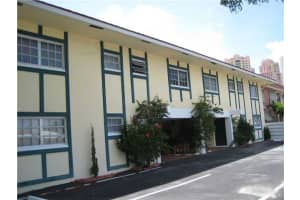 2404 NE 33rd Ave, Fort Lauderdale, FL 33305, Sold 12/06/13