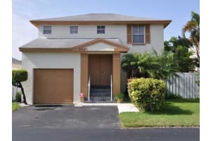 5912 Woodland Point Pl, Tamarac, FL 33319, Sold 07/29/13