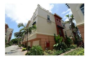 1033 NE 17th Way, Fort Lauderdale, FL 33304, Sold 08/17/13