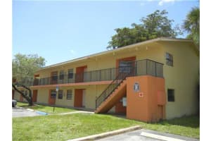 4122 Lakeside Dr, Tamarac, FL 33319, Sold 09/26/13