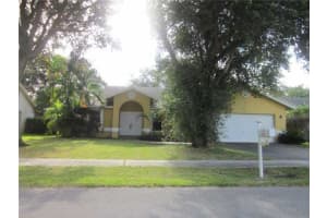 4322 SW 78th Dr, Davie, FL 33328, Sold 10/08/13