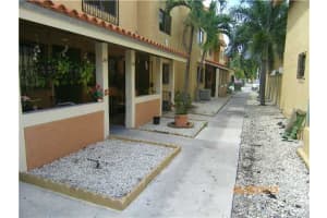 2740 W 62nd Pl, Hialeah, FL 33016, Sold 10/25/13
