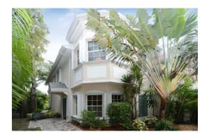 1860 N Dixie Hwy, Fort Lauderdale, FL 33305, Sold 06/27/14