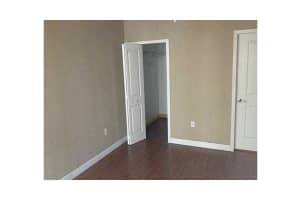 170 SE 14th St, Miami, FL 33131, Sold 12/12/13