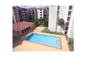 5199 NW 7th St, Miami, FL 33126, Sold 05/09/14