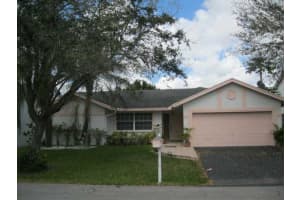 9843 NW 53rd Ct, Coral Springs, FL 33076, Sold 08/25/14