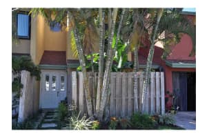 319 City View Dr, Fort Lauderdale, FL 33311, Sold 04/25/14