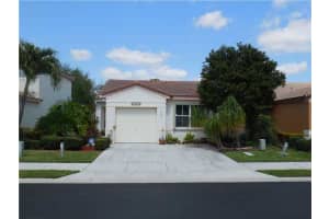 4353 NW 1st St, Deerfield Beach, FL 33442, Sold 05/27/14