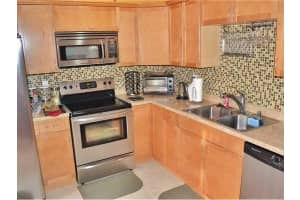 6087 NW 3rd St, Margate, FL 33063, Sold 05/06/14