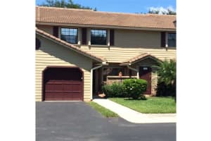9009 Vineyard Lake Dr, Plantation, FL 33324, Sold 11/14/14