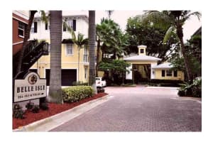 2273 NE 9th Ave, Wilton Manors, FL 33305, Sold 08/15/14