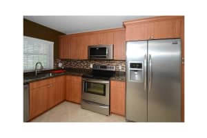 333 NW 17th Ct #206b, Fort Lauderdale, FL 33311, Sold 12/08/14