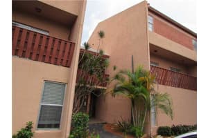 8913 NW 28th Dr, Coral Springs, FL 33065, Sold 09/26/14