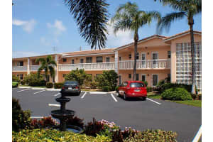 MLS# F1304062, Lighthouse Point, Florida 33064