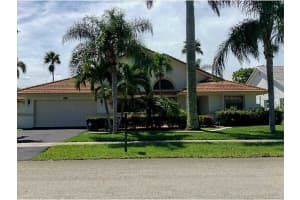9900 N Oak Knoll Cir, Davie, FL 33324, Sold 02/13/15