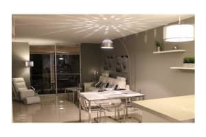 400 SE 10th St, Deerfield Beach, FL 33441, Sold 01/20/16