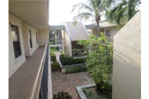 245 SE 10th St #7b, Deerfield Beach, FL 33441, Sold 01/11/16