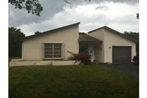 5721 NW 56th Pl, Tamarac, FL 33319, Sold 02/04/15