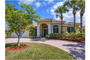 325 NW 118th Ave, Coral Springs, FL 33071, Sold 06/04/15