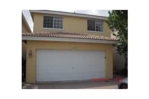 9430 NW 55th St, Sunrise, FL 33351, Sold 03/09/15