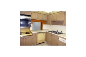 336 N Birch Rd #5b, Fort Lauderdale, FL 33304, Sold 10/09/15