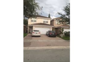 9302 NW 54th St, Sunrise, FL 33351, Sold 04/27/15