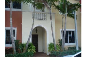 313 Bayfront Dr, Boynton Beach, FL 33435, Sold 05/28/15