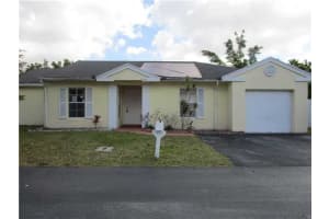 5940 Woodland Point Dr, Tamarac, FL 33319, Sold 04/27/15