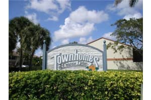 7125 SW 42nd Ct, Davie, FL 33314, Sold 05/18/15