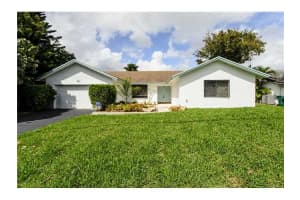 8561 SW 30th St, Davie, FL 33328, Sold 06/08/15