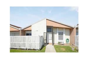 502 Woodgate Cir, Sunrise, FL 33326, Sold 05/18/15