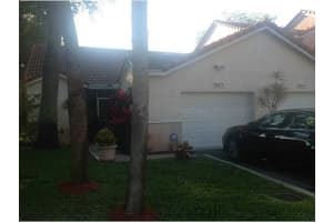 8217 NW 70th St, Tamarac, FL 33321, Sold 08/10/15