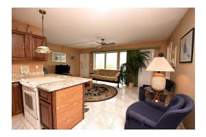 1045 SE 15th St #13d, Fort Lauderdale, FL 33316, Sold 03/18/16