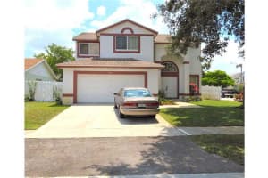 951 SW 88th Terrace, Pembroke Pines, FL 33025, Sold 08/07/15