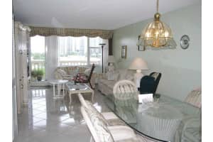 3301 NE 32nd Ave, Fort Lauderdale, FL 33308, Sold 04/06/16