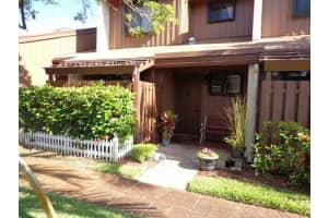 1402 S Gabriel St, Hollywood, FL 33020, Sold 02/12/16