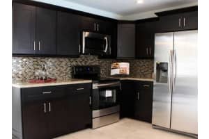 8311 SW 26th Pl, Davie, FL 33328, Sold 09/11/15