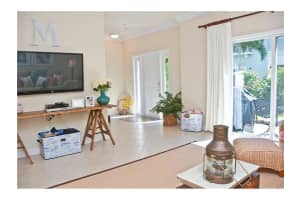 44 NW 7th St, Boca Raton, FL 33432, Sold 09/10/15