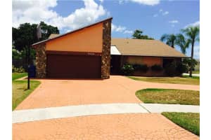 9439 NW 46th St, Sunrise, FL 33351, Sold 10/09/15