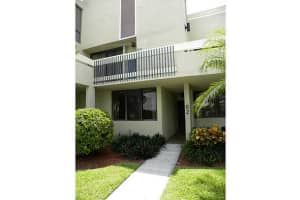 1100 SE 5th Ct, Pompano Beach, FL 33060, Sold 08/28/15