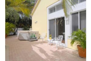10072 NW 5th St, Plantation, FL 33324, Sold 11/02/15