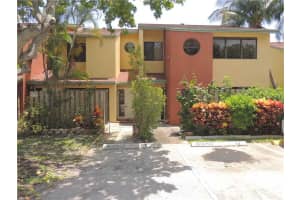 314 City View Dr, Fort Lauderdale, FL 33311, Sold 08/28/15