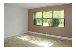 560 SE 2nd Ave APT H3, Deerfield Beach, FL 33441, Sold 11/30/15