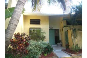 2840 S Oakland Forest Dr, Oakland Park, FL 33309, Sold 10/26/15