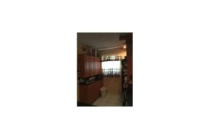 9228 NW 1st St, Pembroke Pines, FL 33024, Sold 10/07/15