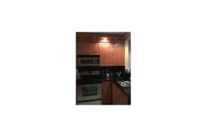 9228 NW 1st St, Pembroke Pines, FL 33024, Sold 10/07/15