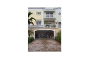 708 SE 15th St, Fort Lauderdale, FL 33316, Sold 04/20/16