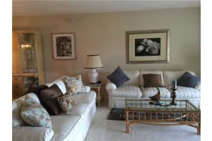 400 N Federal Hwy, Deerfield Beach, FL 33441, Sold 10/15/15